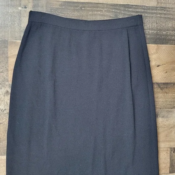 St. John Evening Black Santana Knit Maxi Skirt Side Slit Size 12 Made in USA‎ - Picture 6 of 10